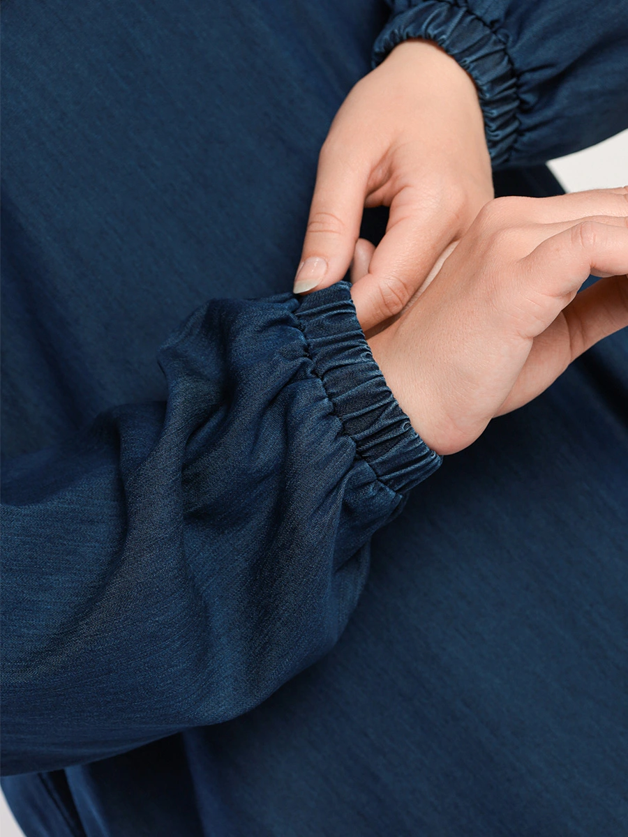 Платье свободного кроя синего цвета